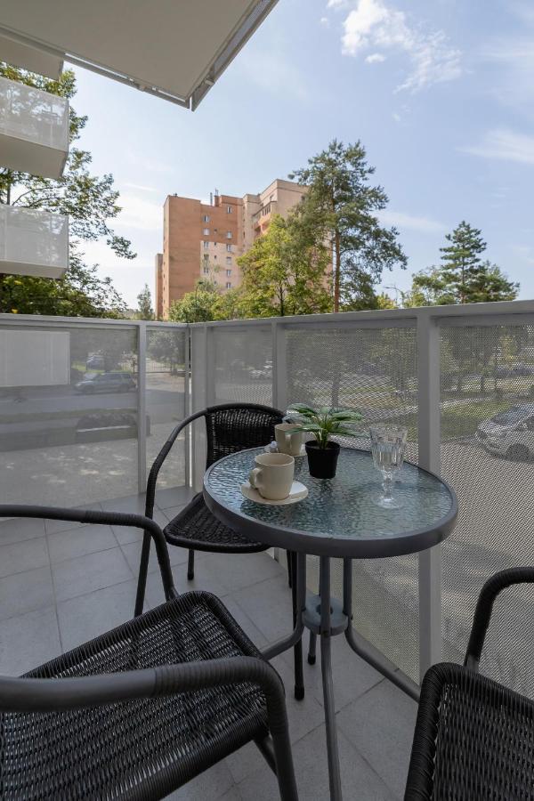 Comfy Apartment Pachonskiego With Parking In Krakow By Noclegi Renters 外观 照片